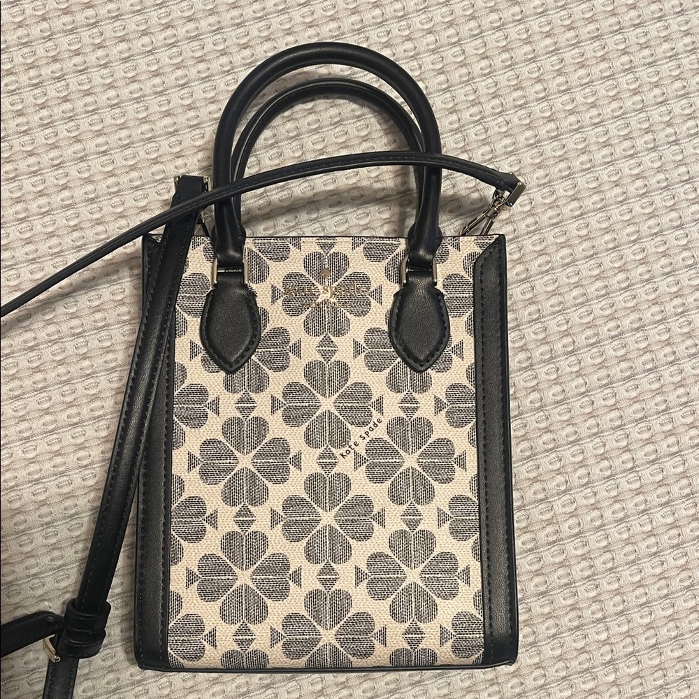 Kate Spade Black and Cream crossbody